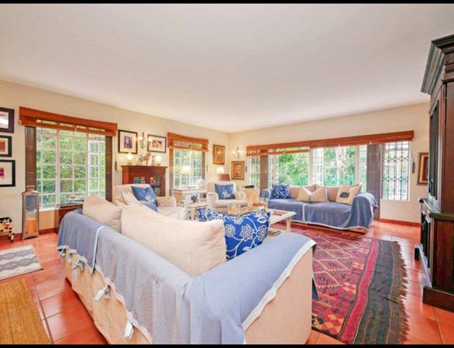 BEDROOM HOUSE FOR SALE IN BRYANSTON